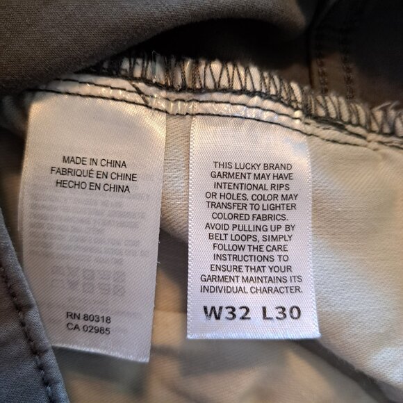 Lucky Brand Straight Leg Gray Wash Jeans Size 32x30 - Picture 8 of 9